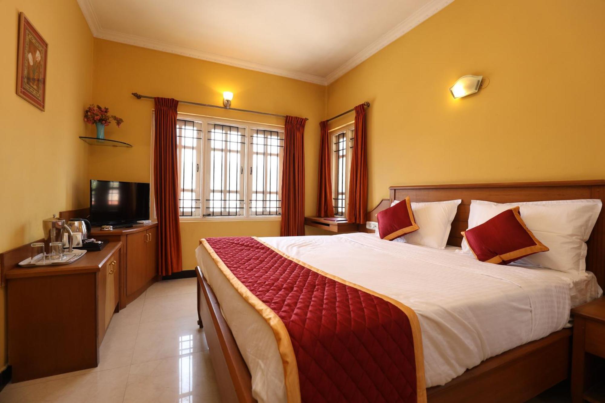 Hotel Silver Oak Ooty Exterior photo