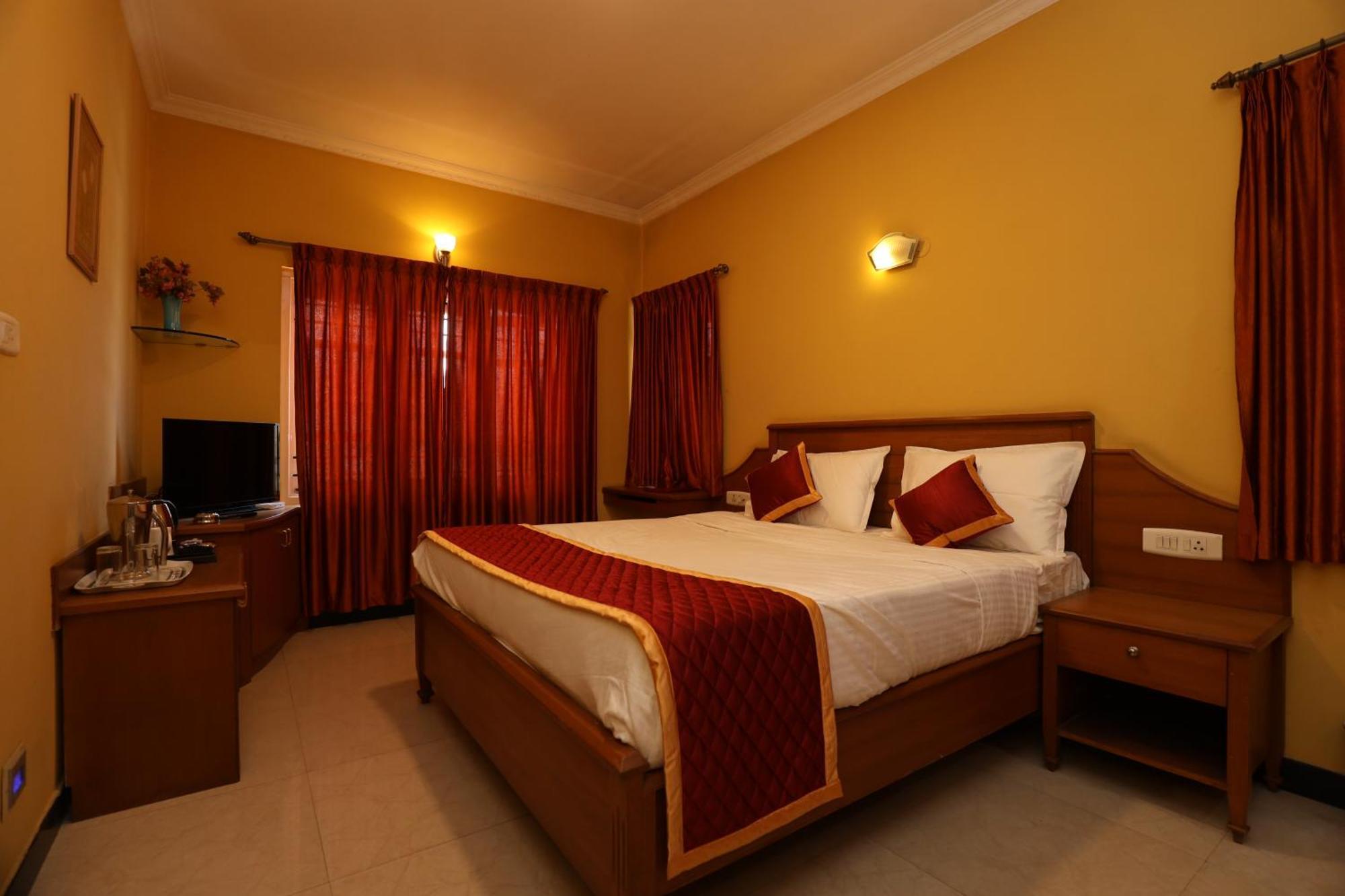 Hotel Silver Oak Ooty Exterior photo